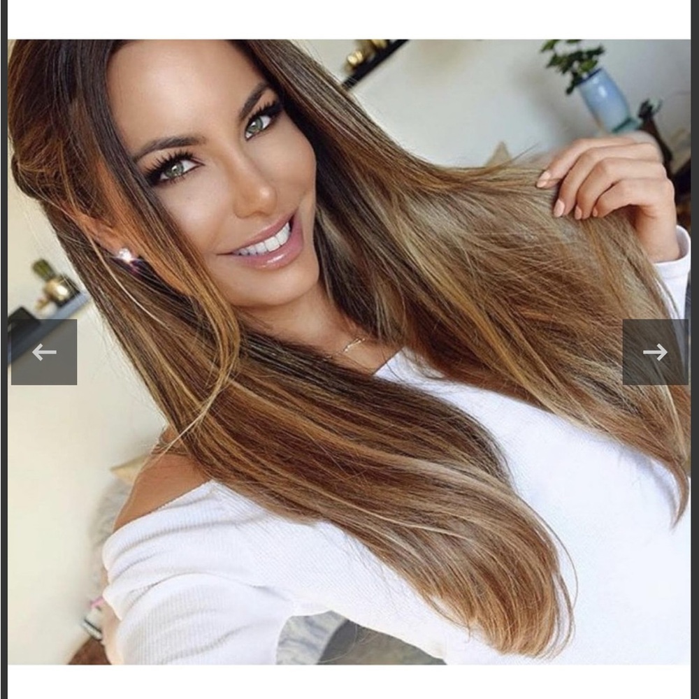 Hair extensions, 230g, 22” by Foxy Locks